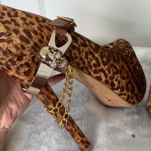 ZiGiny Ponyhair Cleopatra High Heel 6.5